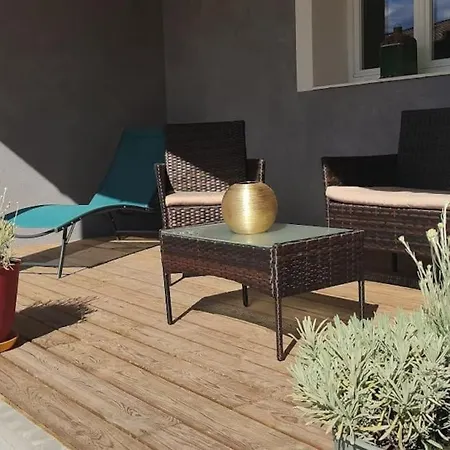 3 Pieces Avec Terrasse Au Soleil Apartment